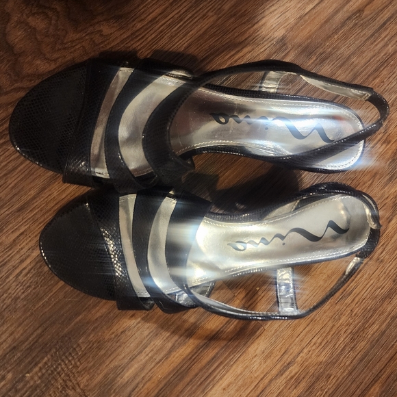 Nina Nadette Black Leather Croc Pattern Strappy Heel Sandals 7 New - Picture 9 of 14